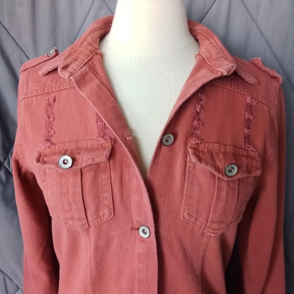Women's Nadasha Rust Colored Denim Jean Jacket Distressed Button up Collared - Picture 3 of 16